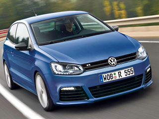 Volkswagen polo r. Через два года концерн Volkswagen планирует провести рестайлинг модели Polo. Обновлённые машины представят одновременно с&nbsp;«заряженной» версией Polo&nbsp;R.
