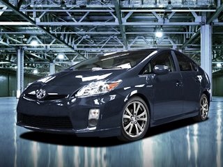 Toyota prius. Впервые пакет доработок для Приуса под названием Plus был представлен в&nbsp;рамках тюнинг-шоу SEMA в&nbsp;ноябре прошлого года.