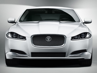 Jaguar xf. К&nbsp;сожалению, пока неясно, в&nbsp;какую часть недавно озвученного компанией плана впишется «сарай» Jaguar XF. В&nbsp;начале мая фирма объявила о&nbsp;намерении выпустить в&nbsp;ближайшую пятилетку 40&nbsp;новых моделей, а&nbsp;также разных версий уже существующих автомобилей.