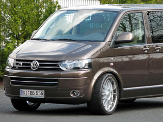 Volkswagen multivan. Для минивэна тюнеры готовы предложить на&nbsp;выбор два вида фирменных легкосплавных дисков из&nbsp;серии B10 и&nbsp;B12. Первые&nbsp;— размером от&nbsp;18&nbsp;до&nbsp;22&nbsp;дюймов, а&nbsp;вторые исключительно 20-дюймовые. Цена от&nbsp;2800 до&nbsp;4400 евро за&nbsp;комплект колёс и&nbsp;низкопрофильных шин с&nbsp;ними в&nbsp;сборе.