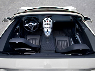 Bugatti veyron. Из&nbsp;запланированных к&nbsp;выпуску 150&nbsp;открытых суперкаров Bugatti Veyron Grand Sport компания пока реализовала только 40&nbsp;штук.
