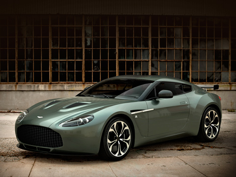 Aston martin v12 zagato. Фотографии серийного образца суперкара доказывают, что создателям удалось сохранить внешность концепта практически без изменений.