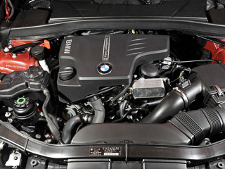 Fisker karma. В&nbsp;будущем на&nbsp;автомобили Fisker будут ставить двухлитровый турбомотор BMW, который дебютировал под капотом кроссовера BMW X1&nbsp;xDrive28i. На&nbsp;последнем агрегат с&nbsp;непосредственным впрыском развивает 245 сил и&nbsp;350&nbsp;Н•м.