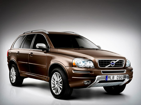 Volvo xc90. Производство обновлённого проходимца для российского рынка должно стартовать в январе 2012 года. Тогда же компания объявит и новый прайс-лист.