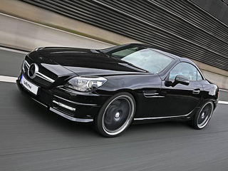 Mercedes slk. После улучшения Mercedes SLK 200&nbsp;CGI может развить 242&nbsp;км/ч, а&nbsp;SLK 250&nbsp;CGI&nbsp;— 250&nbsp;км/ч. Исходные машины способны на&nbsp;240 и&nbsp;243&nbsp;км/ч соответственно.