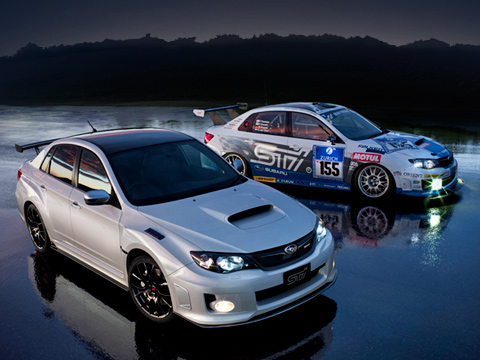 Subaru impreza wrx sti,Subaru impreza wrx sti s206. Пакет NBR&nbsp;Challenge&nbsp;— это углепластиковые крыша и&nbsp;регулируемое антикрыло (два положения), 19-дюймовые диски&nbsp;BBS чёрного цвета, наклейка на&nbsp;крышке багажника и&nbsp;красные накладки на&nbsp;пороги с&nbsp;надписью&nbsp;S206.