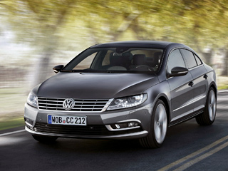 Volkswagen passat cc. Топовая модификация обновлённой четырёхдверки Volkswagen Passat&nbsp;CC с&nbsp;трёхлитровым&nbsp;V6 под капотом обойдётся покупателям минимум в&nbsp;1&nbsp;981&nbsp;000&nbsp;рублей.