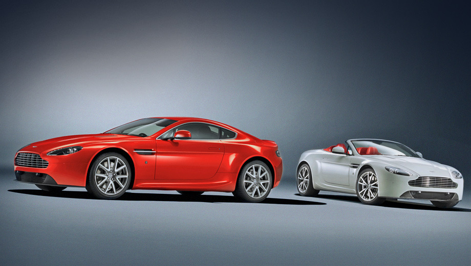 Aston martin v8 vantage. Рестайлинг повлиял и на внешность автомобиля 2012 модельного года. Новый передний бампер со сплиттером, выразительные пороги и изменённый диффузор — с этим мы знакомы по модификациям Vantage S и Vantage N400.