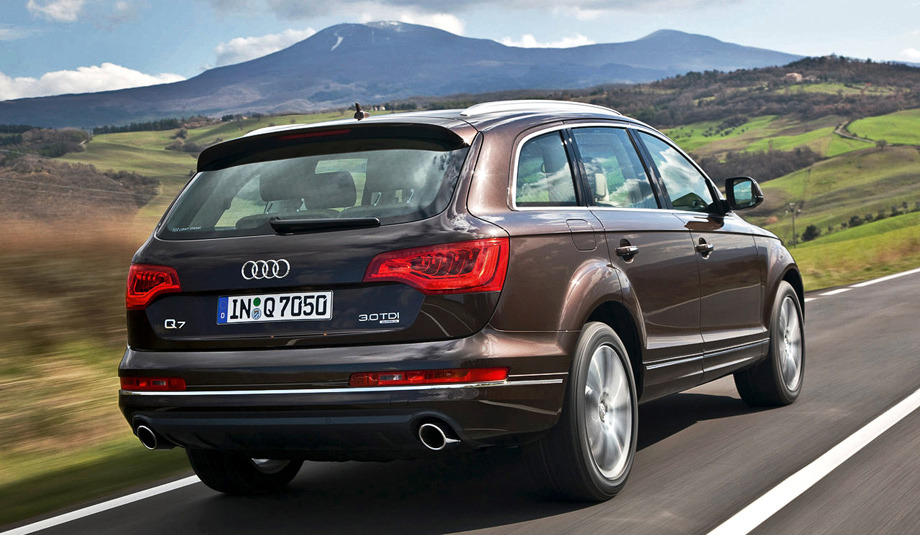      Audi Q7  