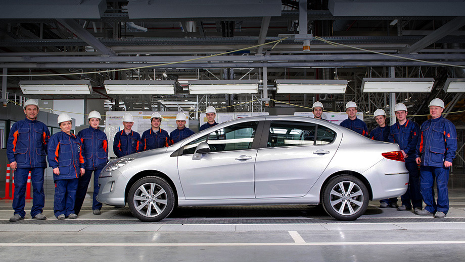 Peugeot 408. Серийное производство модели Peugeot 408 начнётся в этом году. В скором времени завод в Калуге переходит от крупноузловой сборки к производству полного цикла.