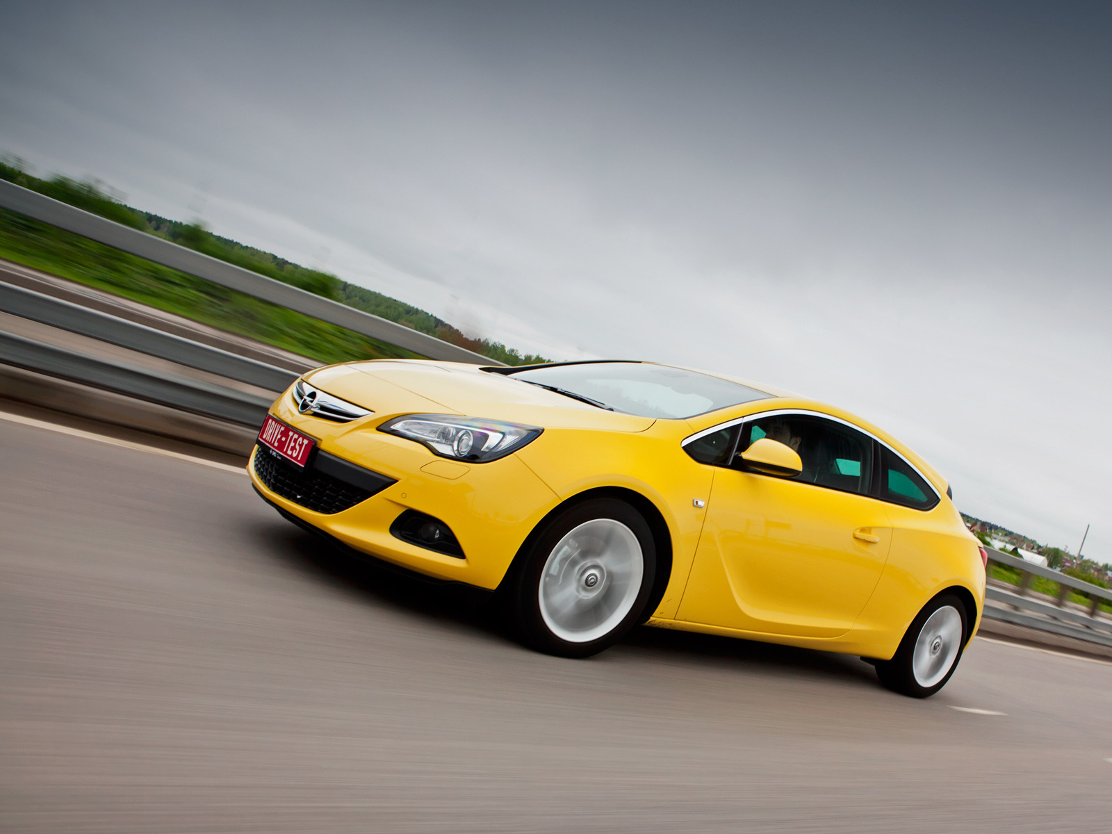 Высматриваем в трёхдверке Opel Astra GTC черты хот-хэтча — ДРАЙВ