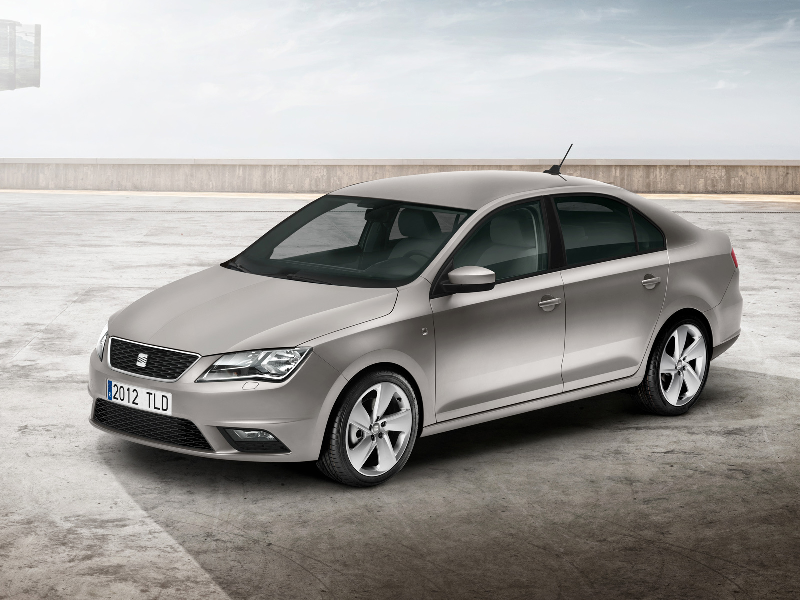 Испанцы представили новое поколение лифтбека Seat Toledo — ДРАЙВ