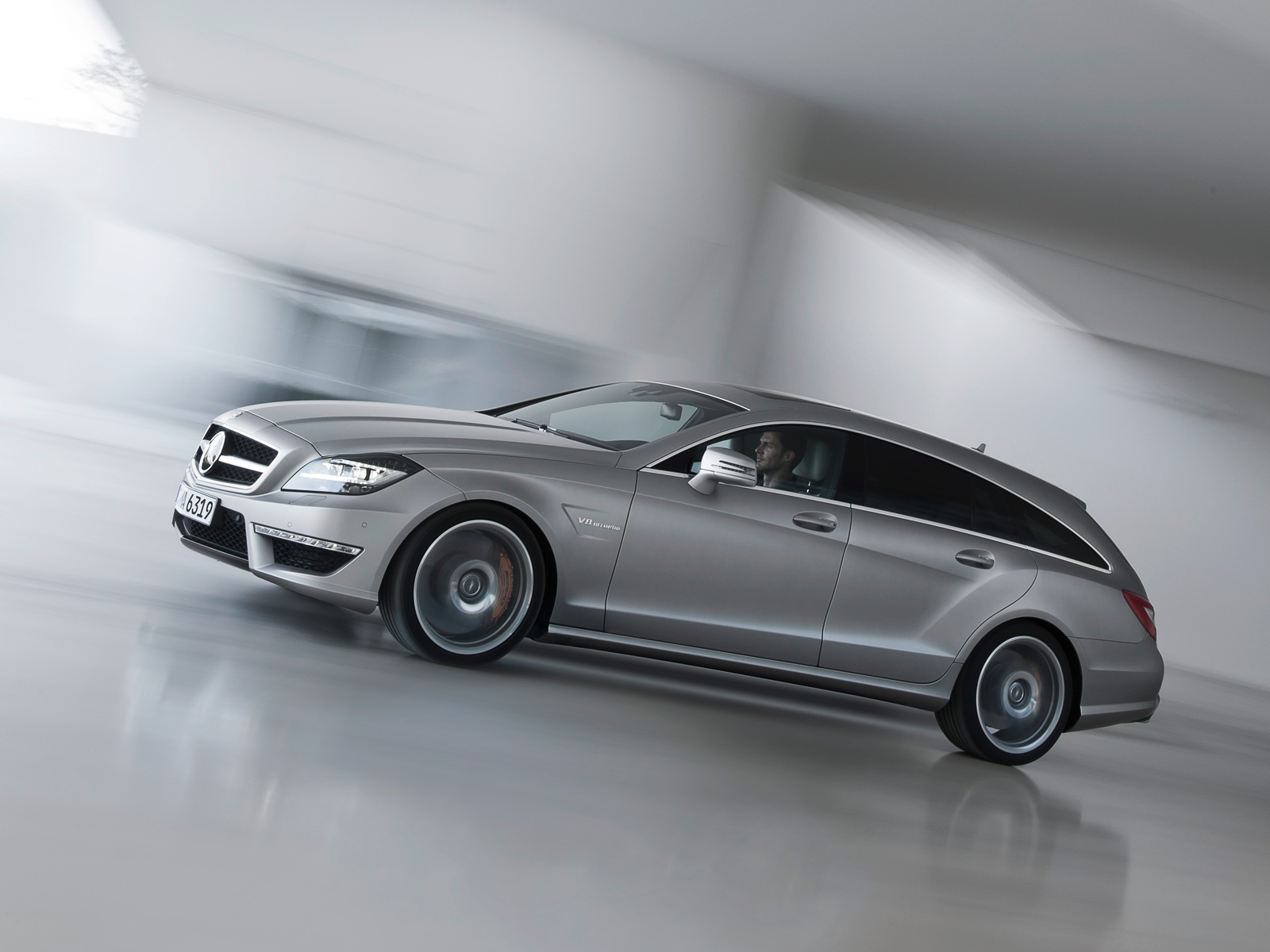 Немцы рассказали об универсале Mercedes CLS 63 AMG — ДРАЙВ