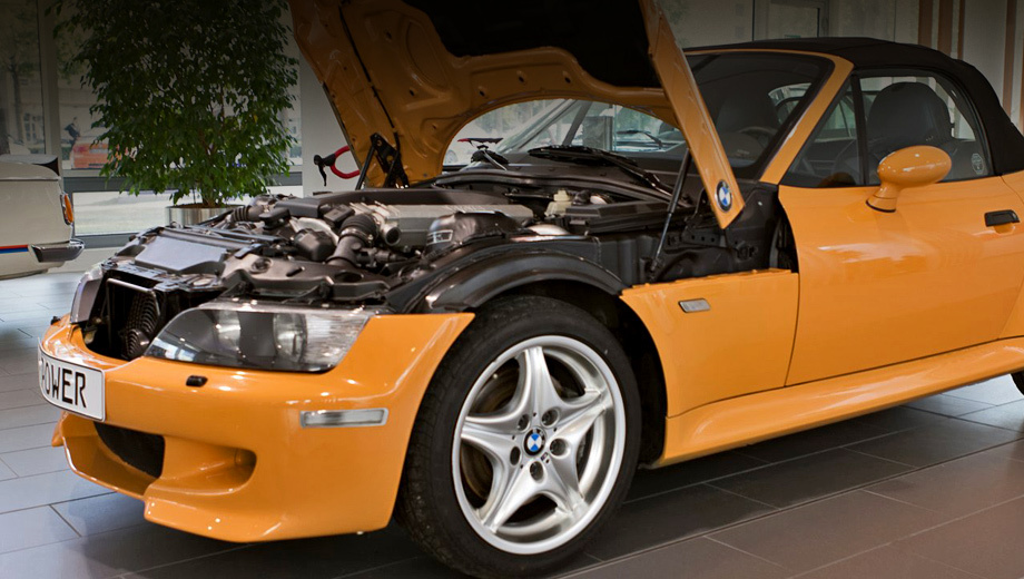 Bmw m3. Спорткар BMW Z3 выпускался с 1996 по 2002 год. Линейка моторов начиналась с агрегата 1.8 (115 л.с.).