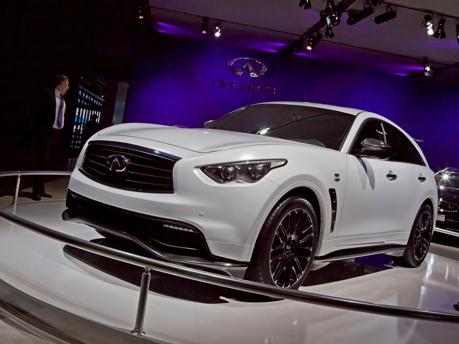 Россияне смогут купить кроссовер Infiniti FX Vettel Edition — ДРАЙВ