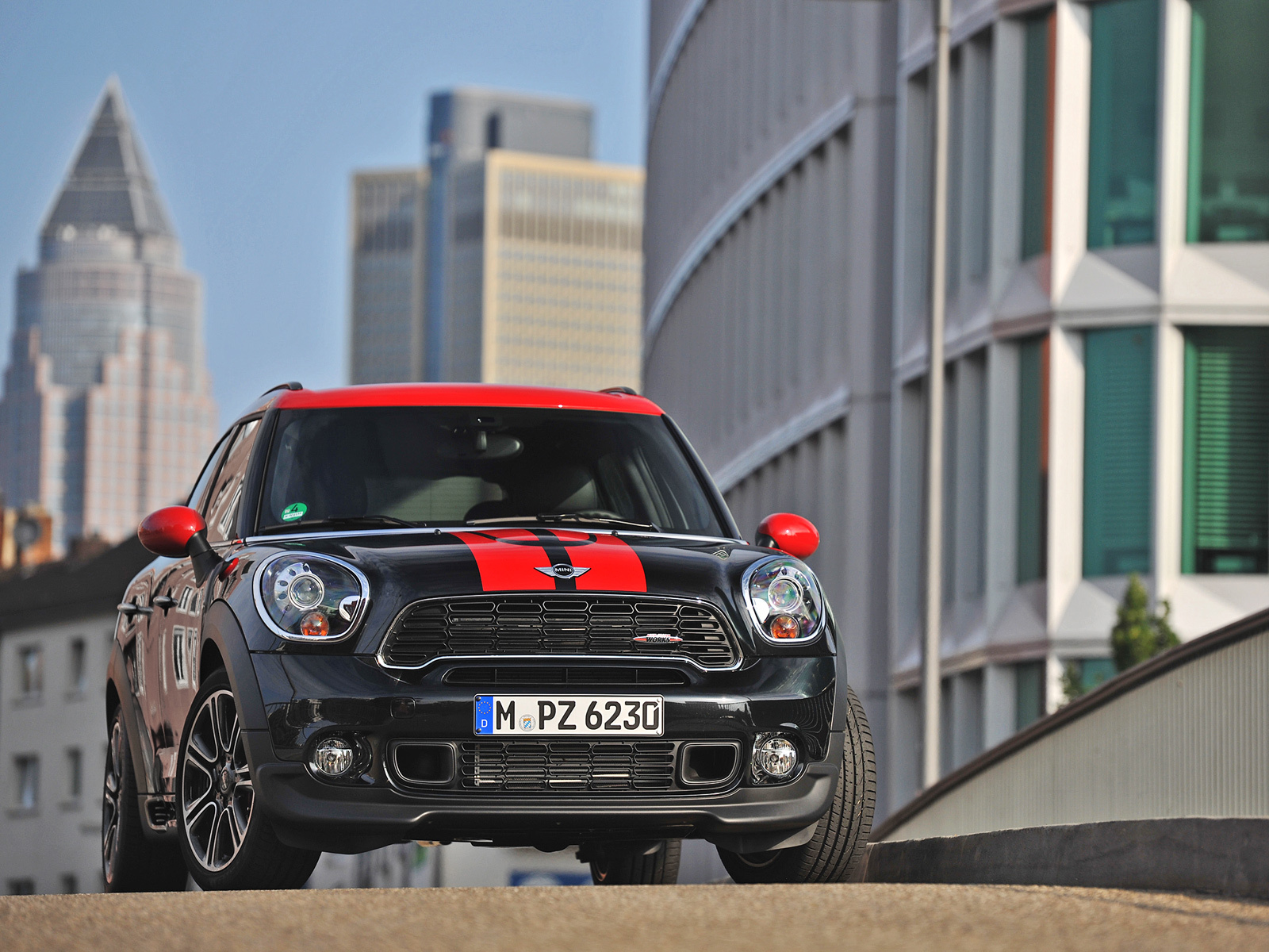 Ищем Джона Купера в кроссовере Mini John Cooper Works Countryman — ДРАЙВ