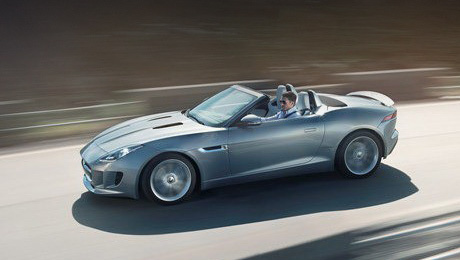 Jaguar f-type. Производство двухместных Ягуаров F-Type начнётся ещё в этом году, но в продажу автомобиль поступит в 2013-м. Основной рынок — североамериканский.