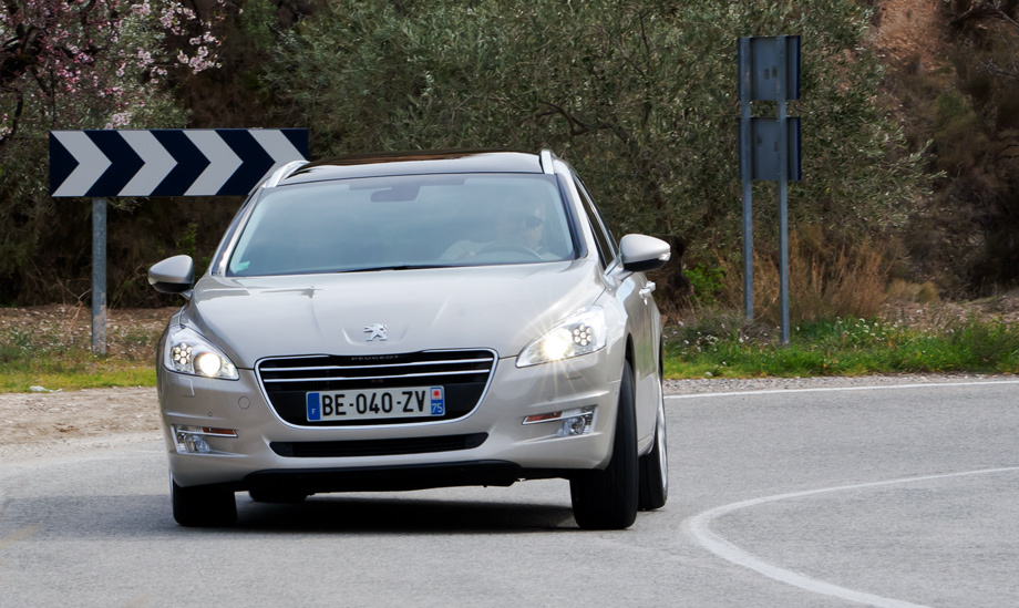 Немецкий акцент. Peugeot 508 2017 сигналы торможения. 508. Баварский акцент.