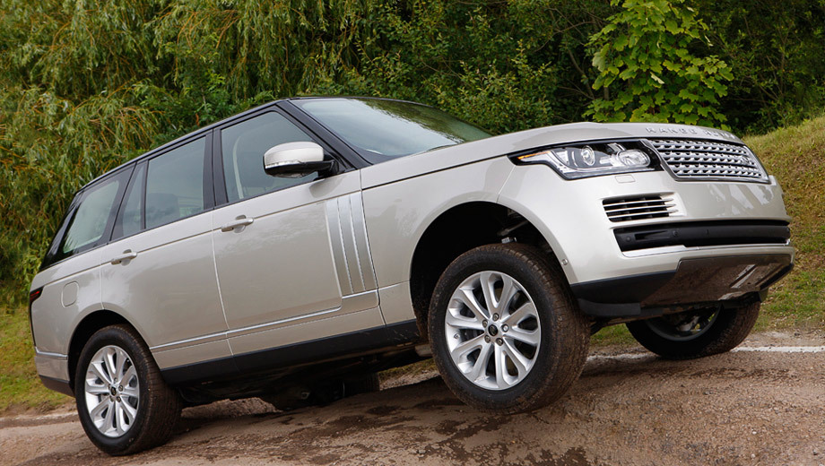 Land rover range rover. До января следующего года заказать новый Range Rover могут только владельцы нынешних. Всё дело в небольшой квоте в тысячу автомобилей на этот год.