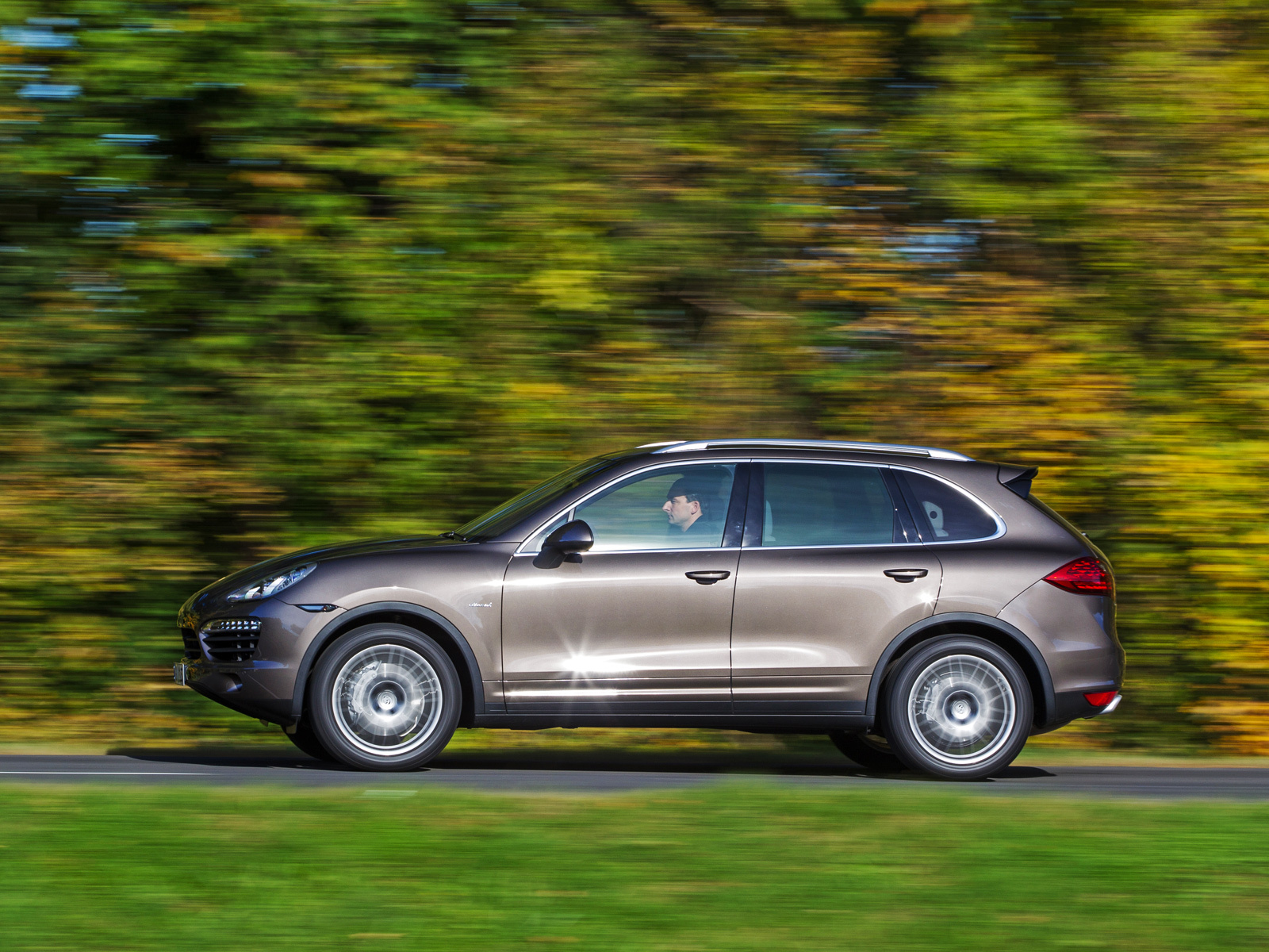 Приводим оси Porsche 911 Carrera 4 и кроссовера Cayenne S diesel — ДРАЙВ