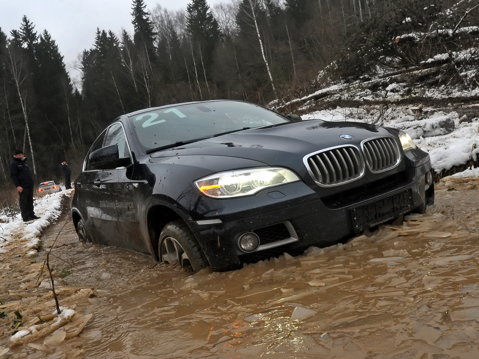 В Подмосковье представили обновлённый BMW X1 — ДРАЙВ