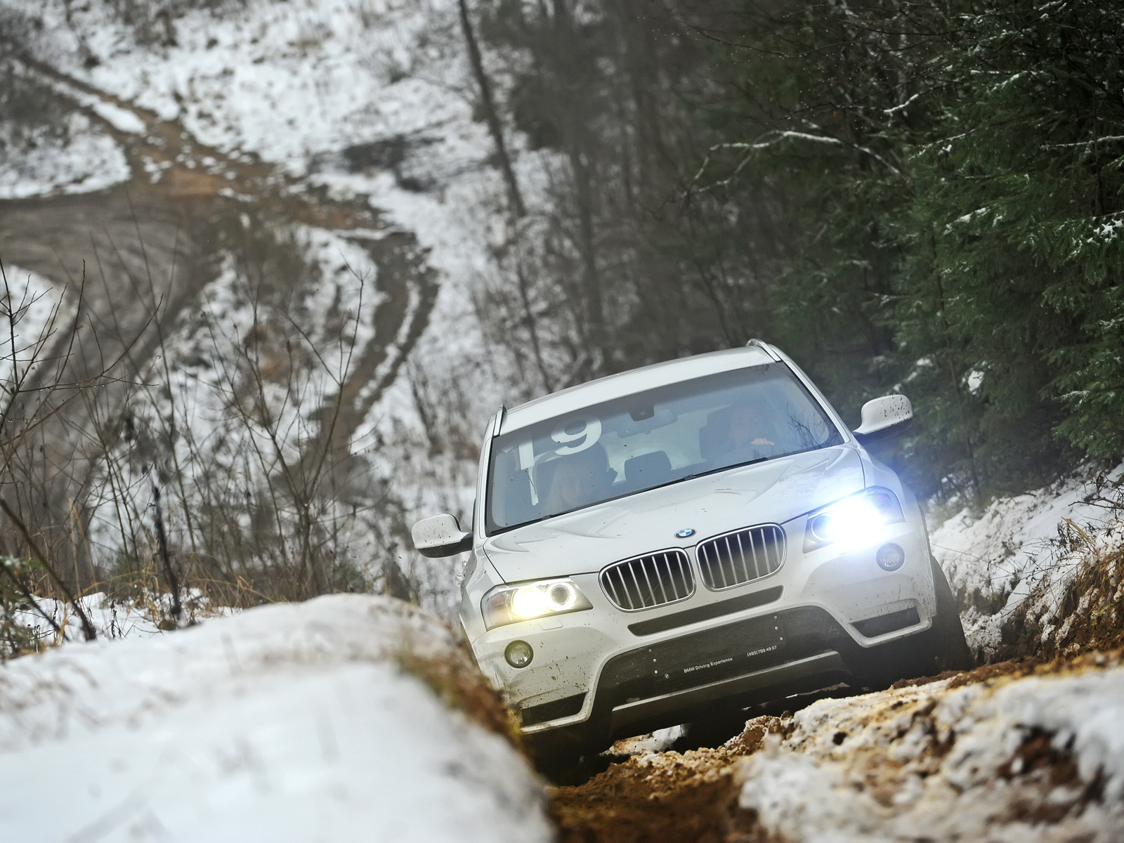 В Подмосковье представили обновлённый BMW X1 — ДРАЙВ