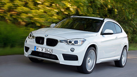 Bmw x2. По неофициальным данным, начальная цена на BMW X2 в Германии не должна превысить 32 000 евро. За Range Rover Evoque сегодня просят не меньше 33 400 евро.