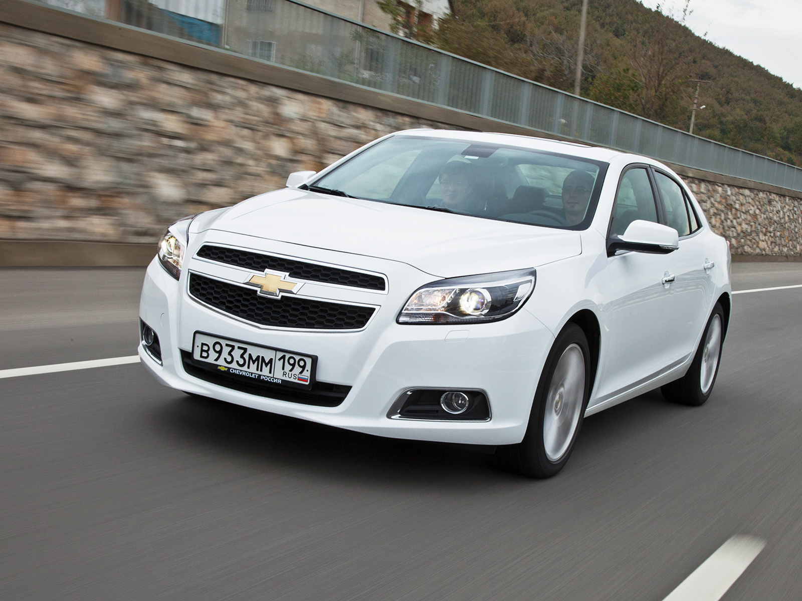 Проникаемся сюрпризами седана Chevrolet Malibu — ДРАЙВ