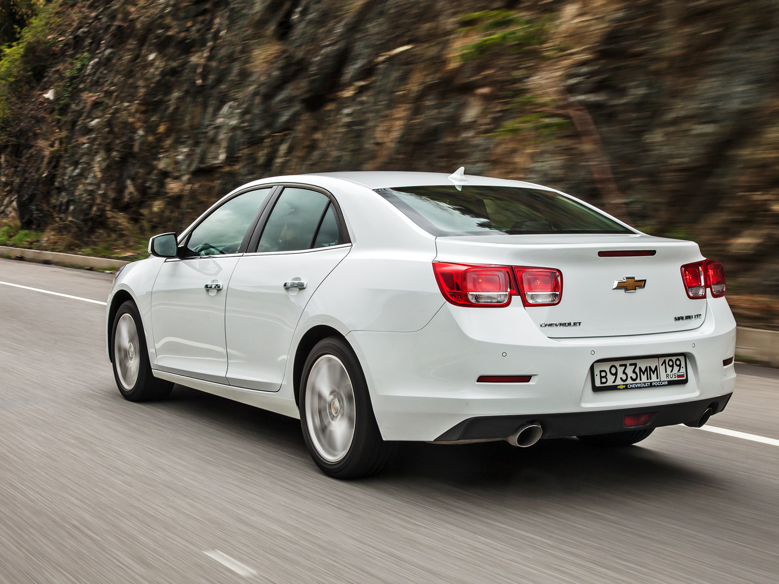 Проникаемся сюрпризами седана Chevrolet Malibu — ДРАЙВ