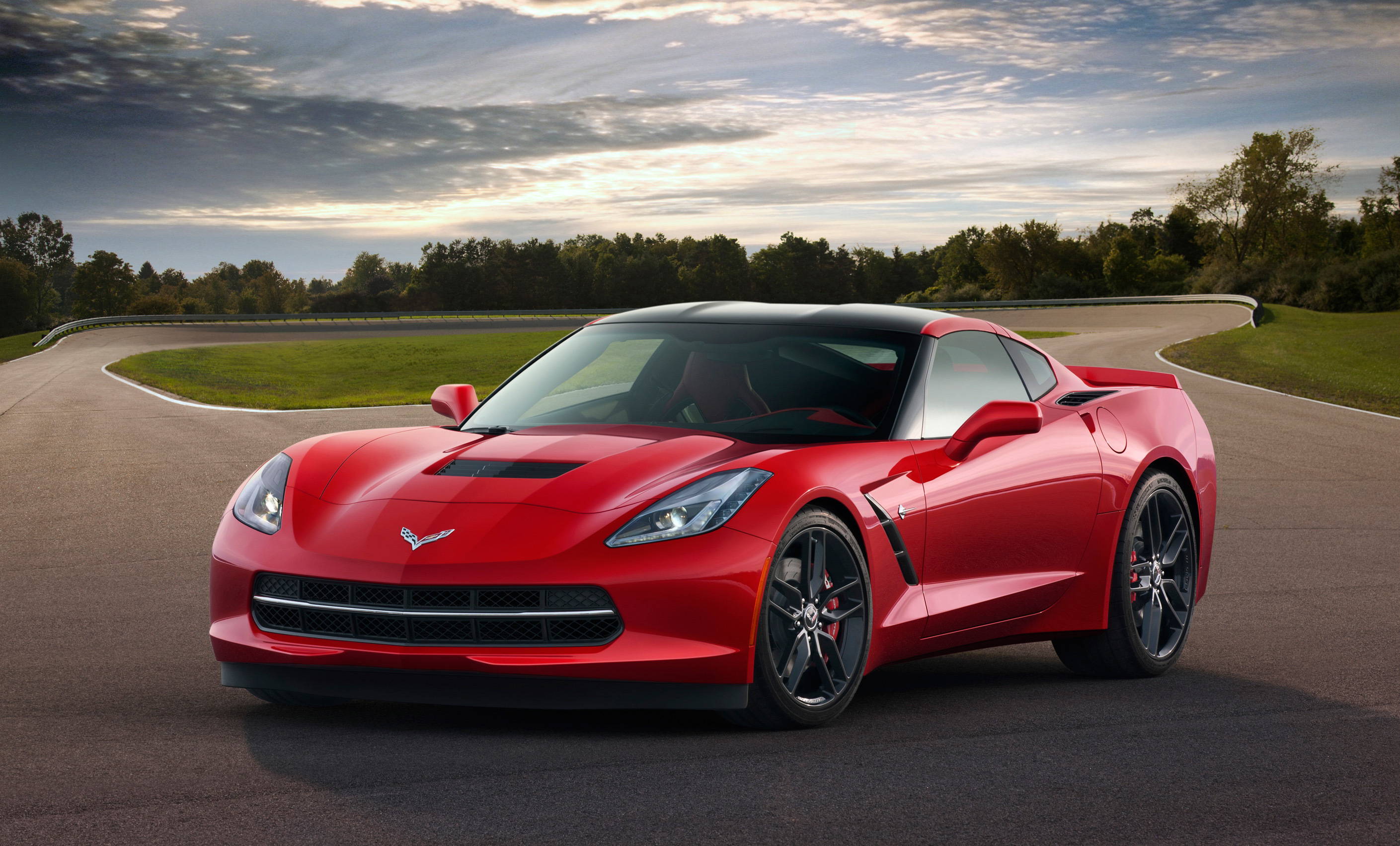 Купе Chevrolet Corvette C7 получило знаковое имя Stingray — ДРАЙВ