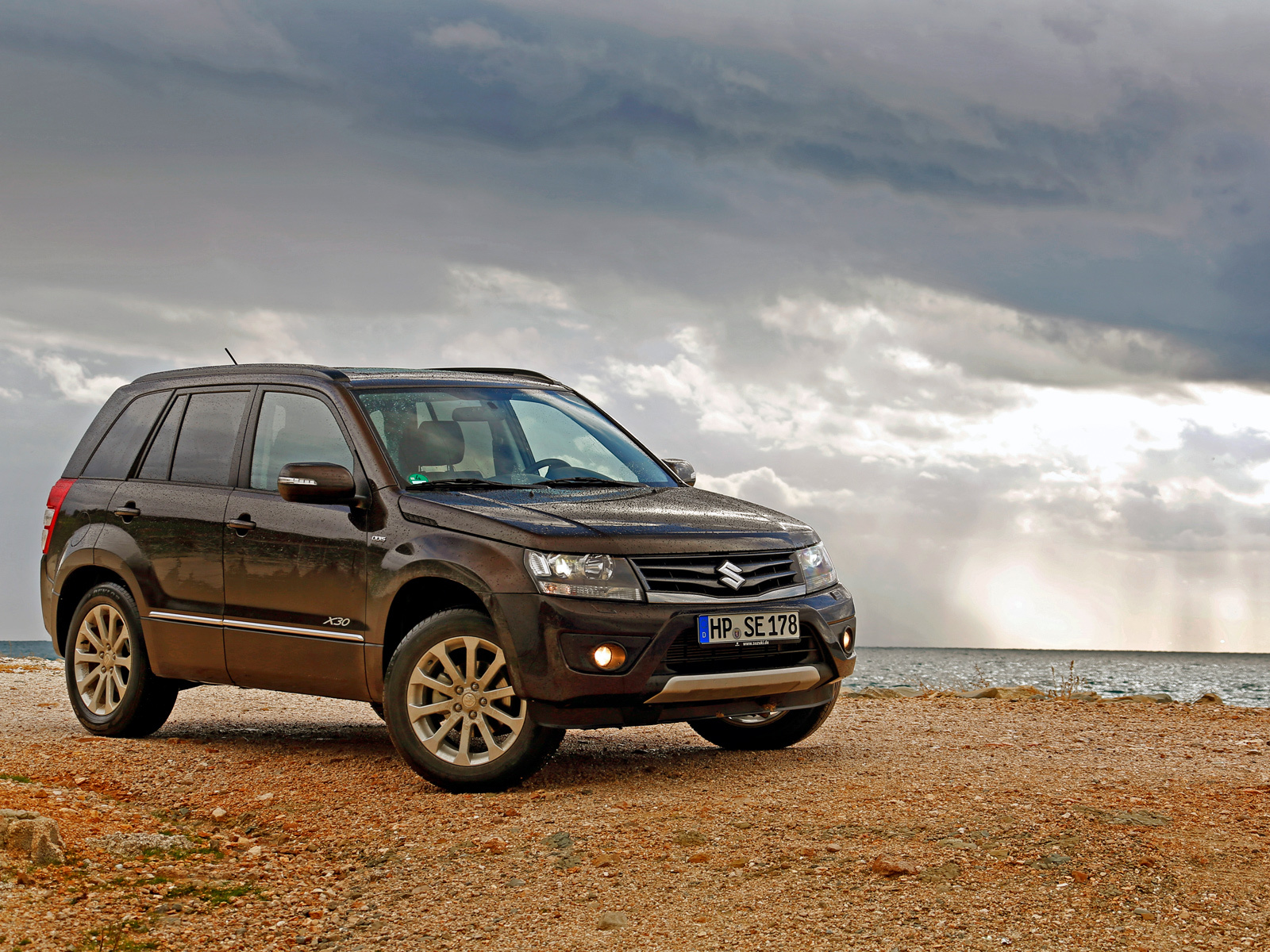 Напрягаем зрение, ища новое во внедорожнике Suzuki Grand Vitara — ДРАЙВ