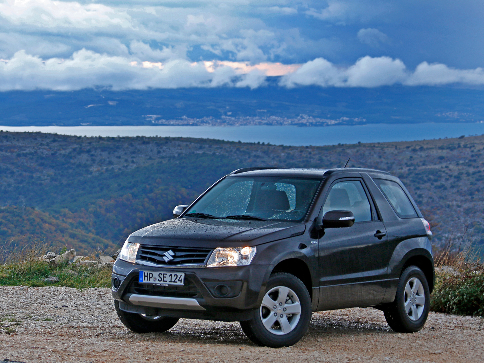 Напрягаем зрение, ища новое во внедорожнике Suzuki Grand Vitara — ДРАЙВ