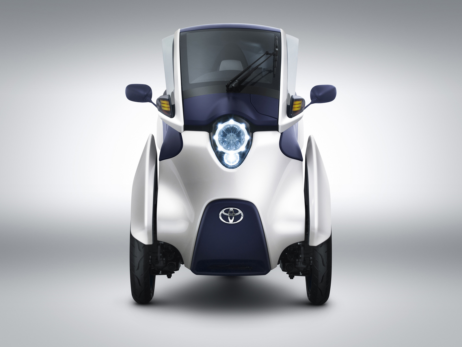 Трицикл Toyota i-Road полностью раскрылся перед премьерой — ДРАЙВ