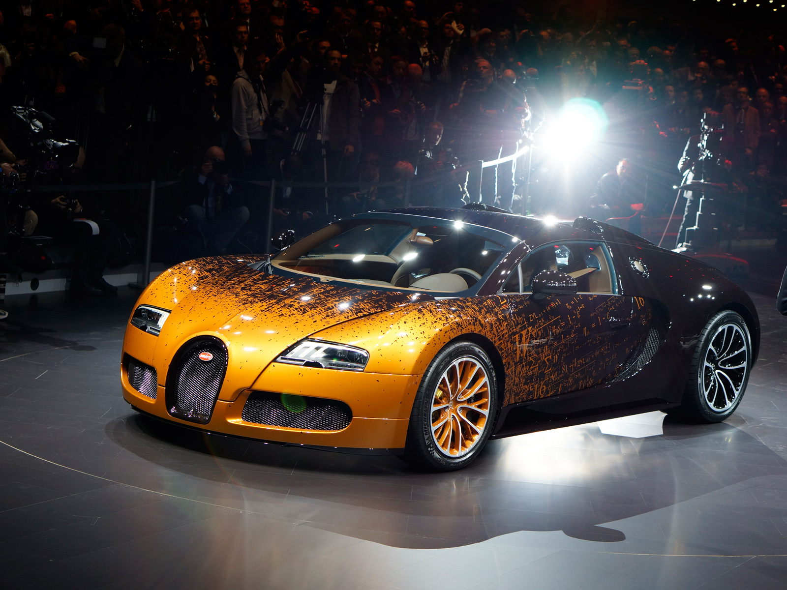 Суперкар Bugatti Veyron Grand Sport расписался в любви к науке — ДРАЙВ