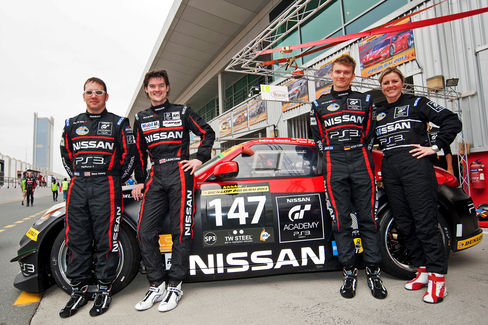 Следим за становлением гонщиков в проекте Nissan GT Academy — ДРАЙВ