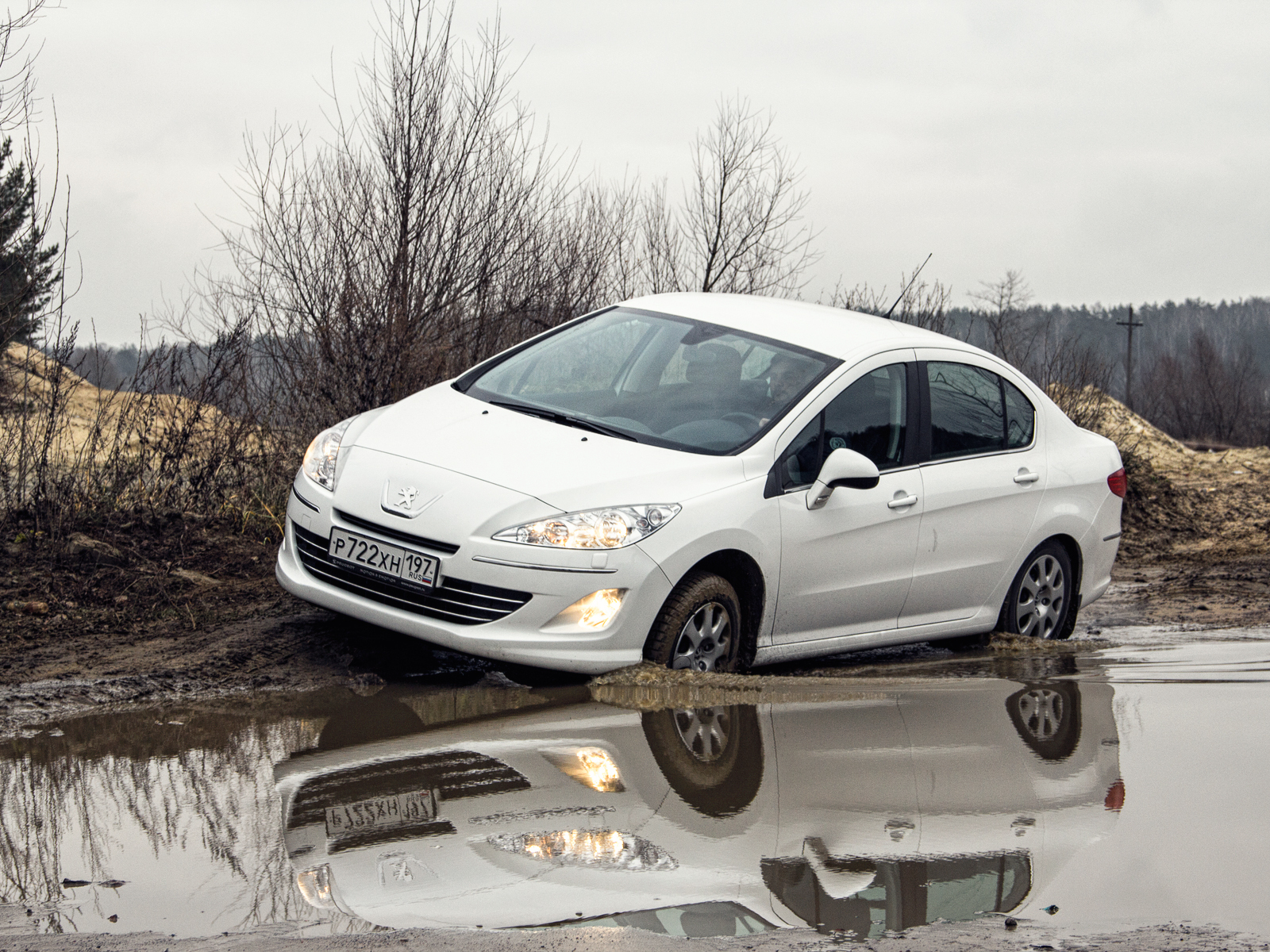 Вживаемся в шкуру владельца седана Peugeot 408 — ДРАЙВ