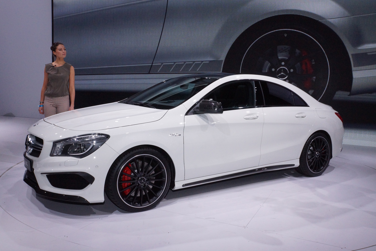 Седан Mercedes CLA 45 AMG получил самую мощную «четвёрку» — ДРАЙВ