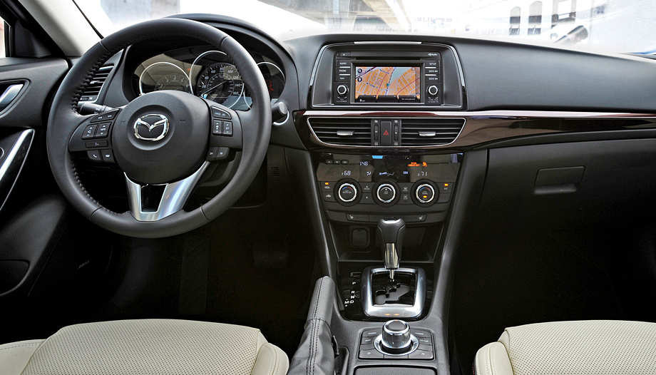 Мазда 6 жж. Mazda 6 Interior. Мазда 6 интерьер. Мазда 6 GJ салон. Мазда 6 2013 года.