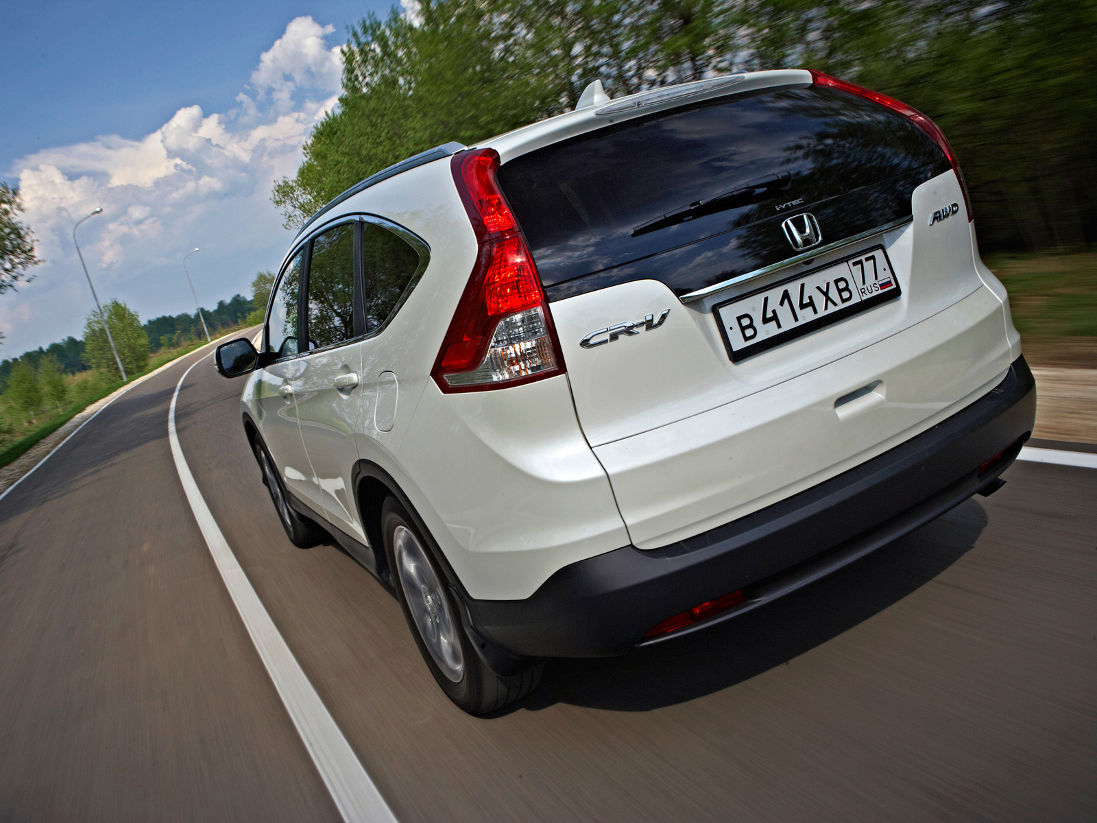 Разглядываем, сильно ли отличается Honda CR-V 2.4 от 2.0 — ДРАЙВ