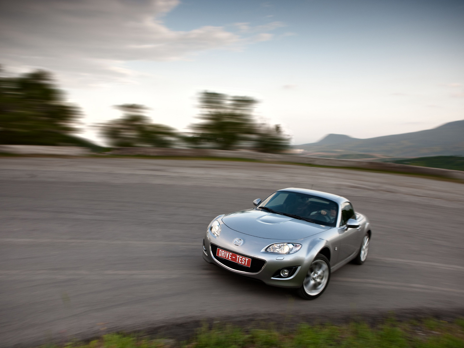 Вспоминаем о ливне и новом родстере Mazda MX-5 — ДРАЙВ