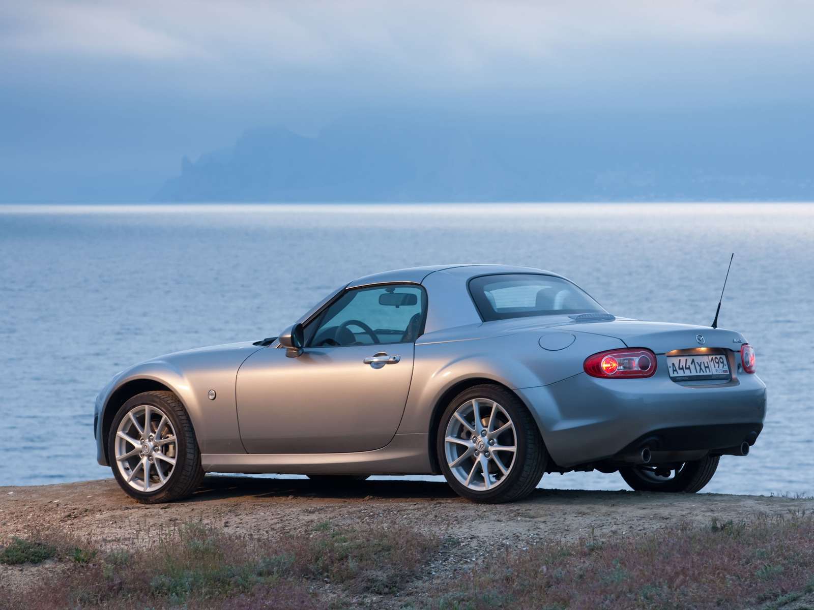 Вспоминаем о ливне и новом родстере Mazda MX-5 — ДРАЙВ