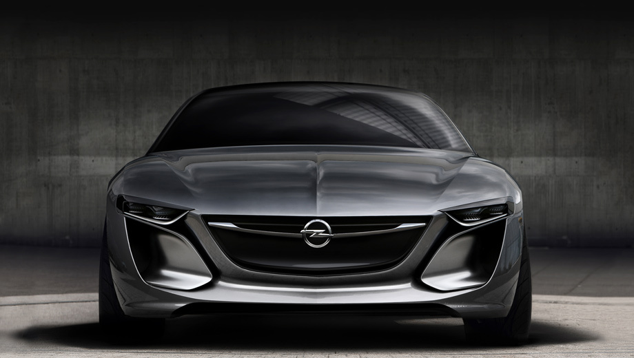 Opel monza. Создатели почему-то особенно хвастаются передней частью нового концепта. Как и до этого, поделились они только снимком анфас.