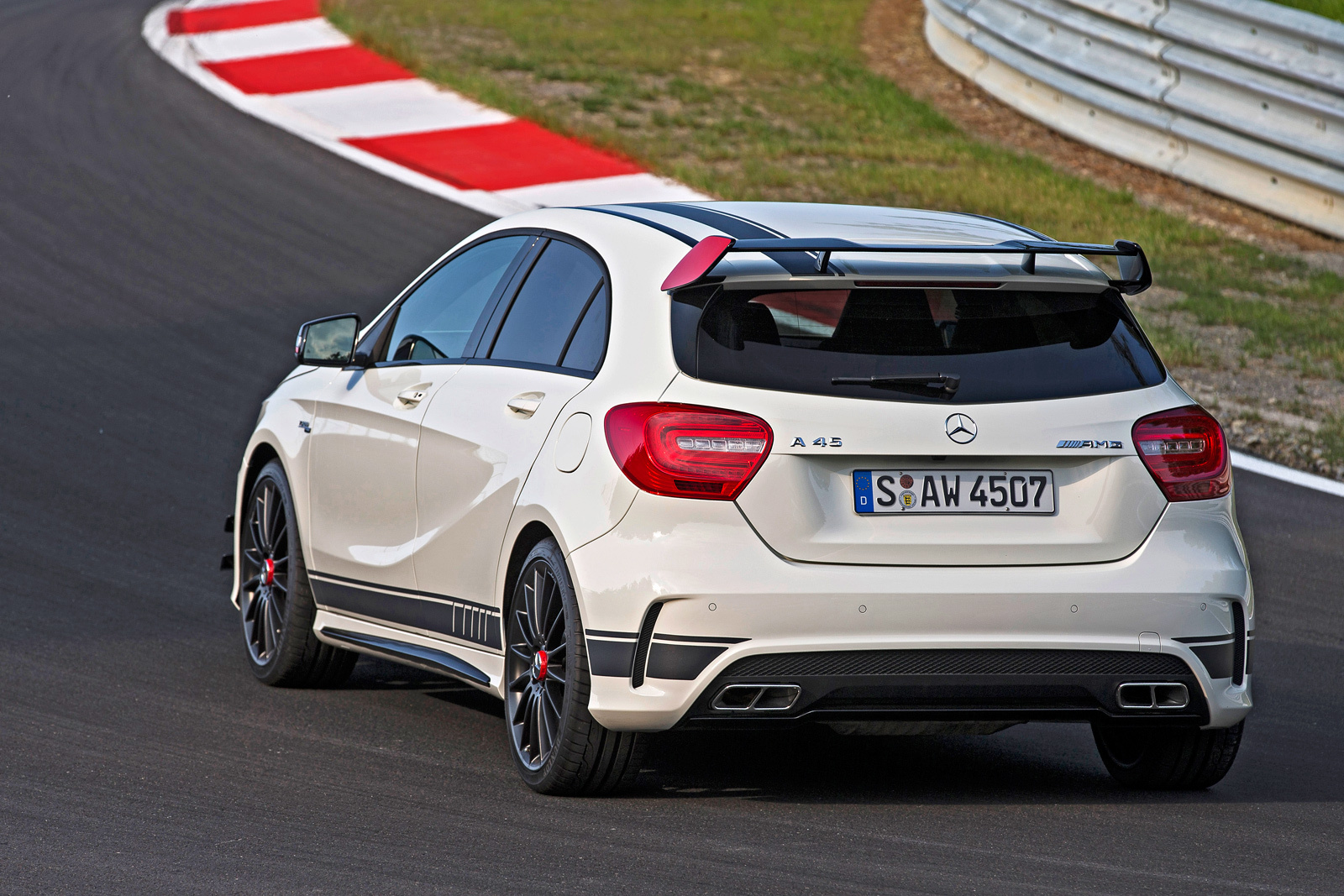 Mercedes Benz a45 AMG 4matic