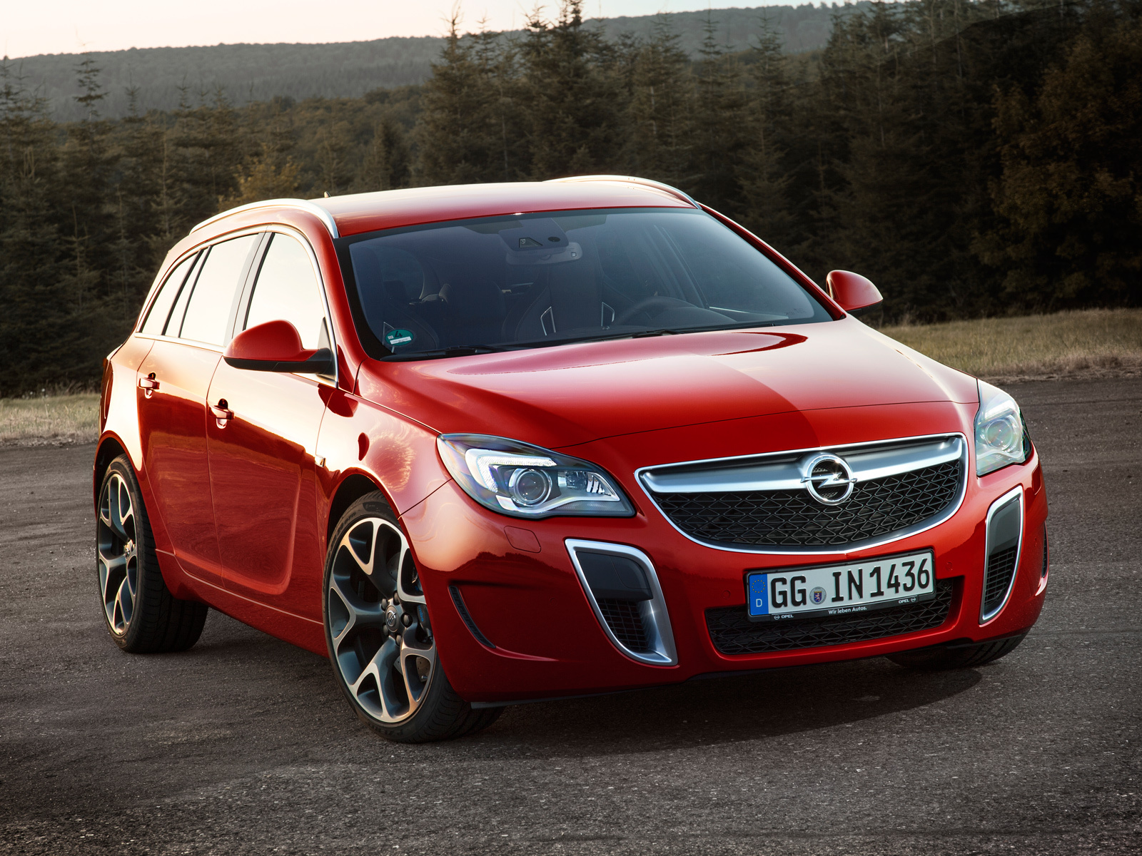 Машина опель отзывы. Opel Insignia OPC. Opel Insignia OPC 2014. Opel Insignia OPC 2015. Опель Insignia OPC.