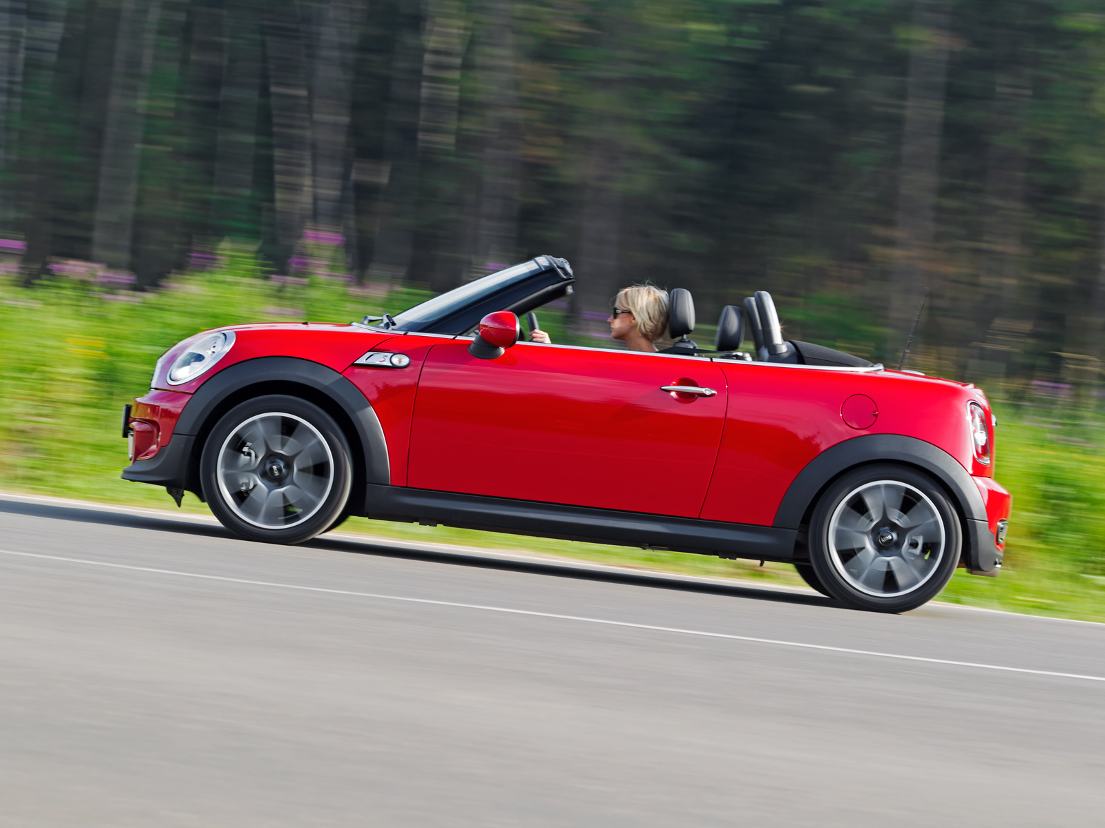 От души трясёмся в двухдверке Mini Cooper S Roadster — ДРАЙВ