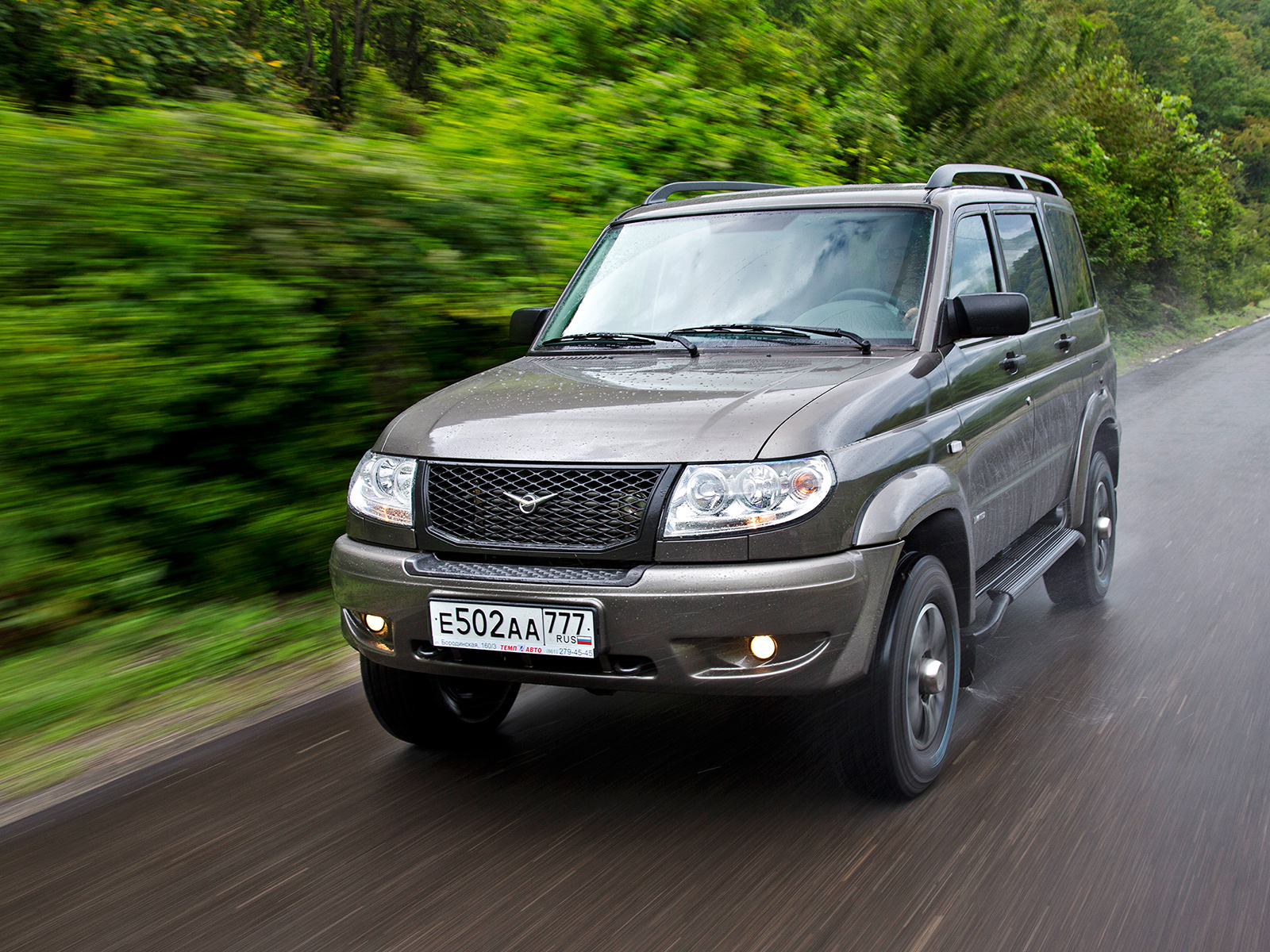 Смотрим обновлённому внедорожнику UAZ Patriot ниже пояса — ДРАЙВ