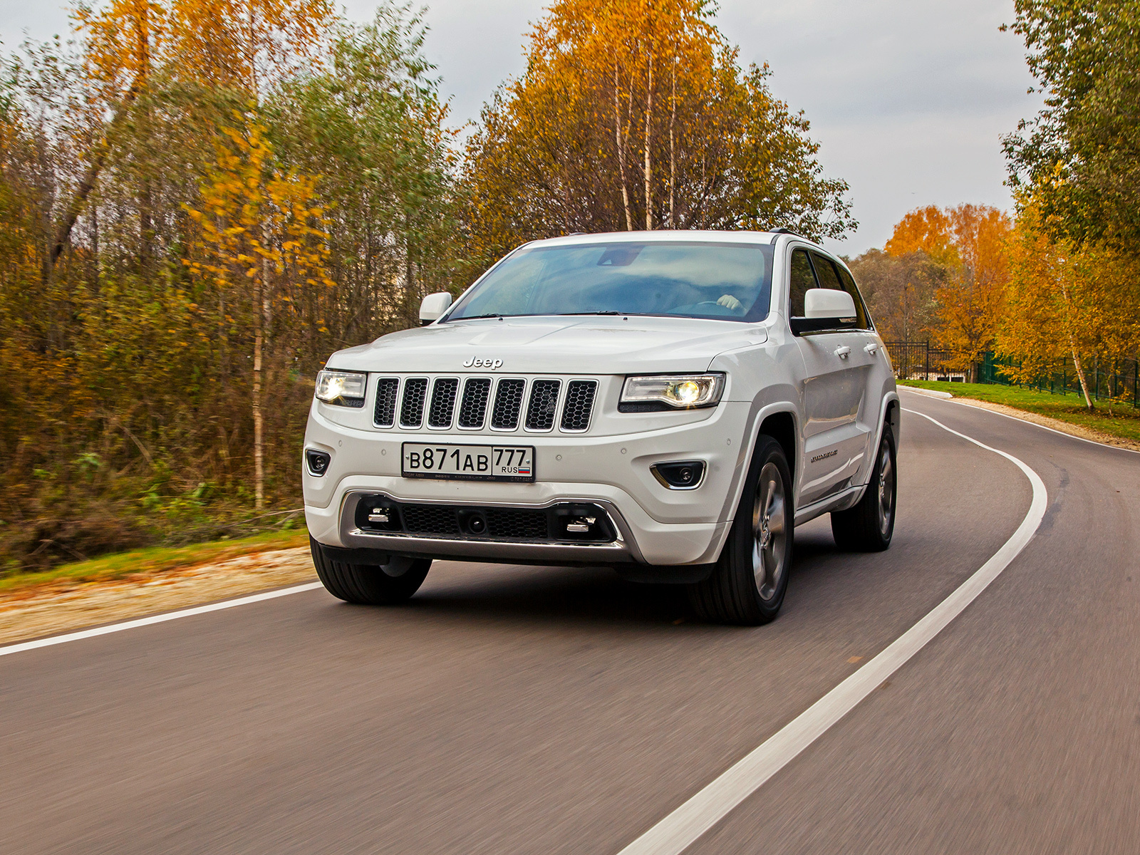 Сравниваем новый Jeep Grand Cherokee c прежними — ДРАЙВ