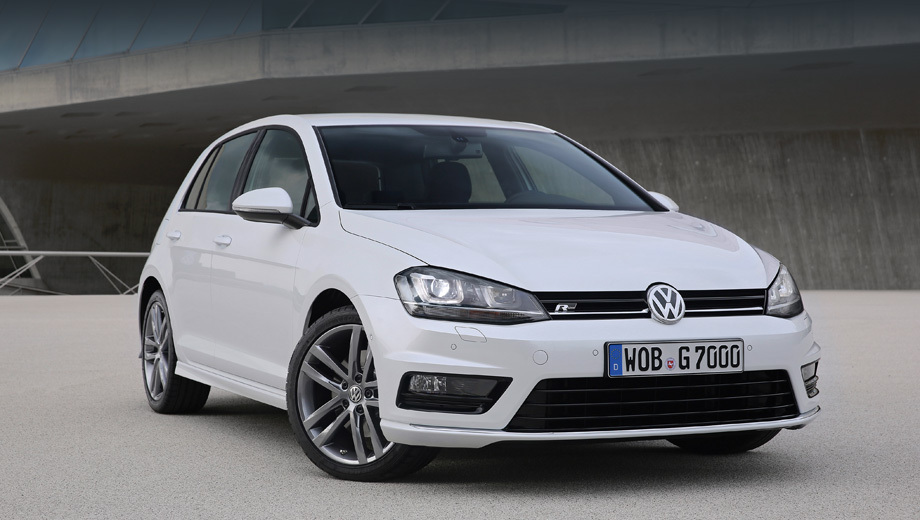 Volkswagen golf. Автомобиль с пакетом R-Line можно заказать в одном из восьми цветов кузова.