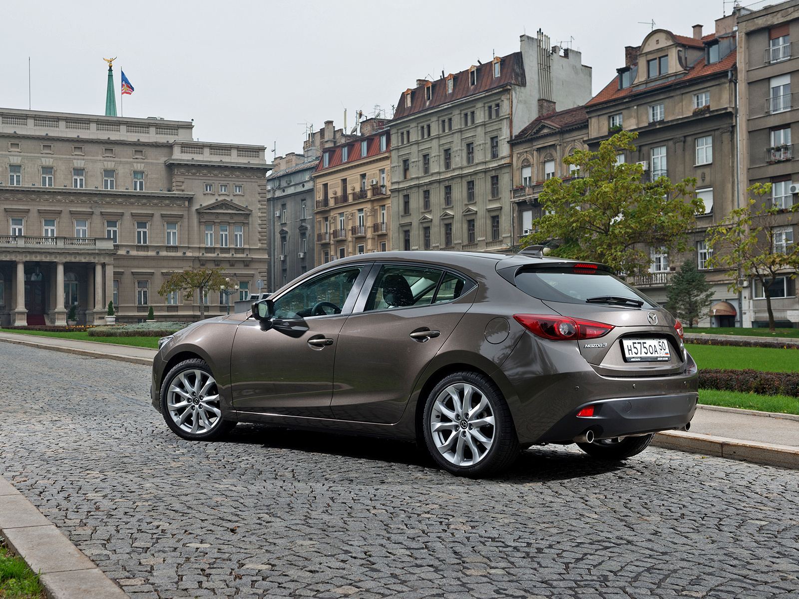 Mazda 3 drive. Mazda 3 Hatchback 2014. Мазда 3 хэтчбек 2014. Mazda 6 хэтчбек 2014. Mazda 3 BM.