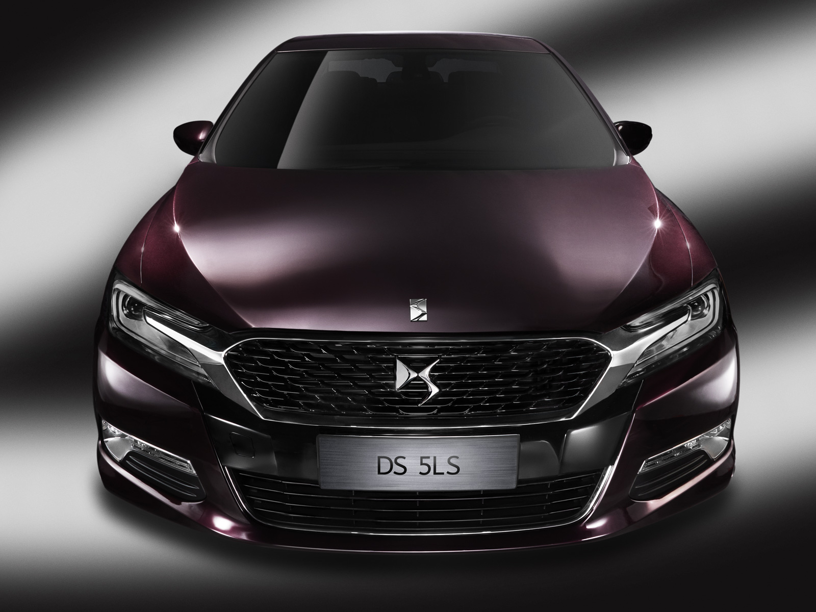 Седан Citroen DS 5LS оказался переростком класса — ДРАЙВ